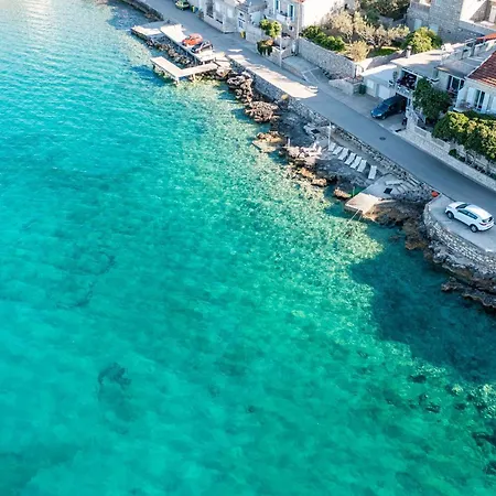 Nikolina Lu - One-bedroom With Terrace * Lumbarda