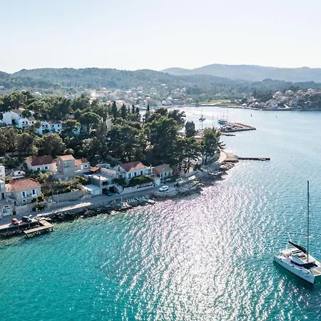 Apartment Nikolina Lu - One-bedroom With Terrace Lumbarda