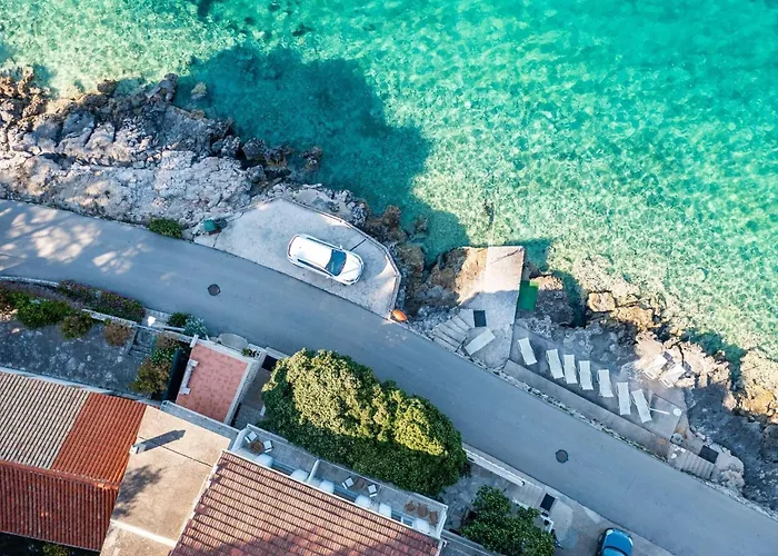 Nikolina Lu - One-bedroom With Terrace *